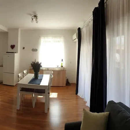 Central, Spacious, Great View Lejlighed *