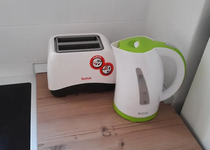 Central, Spacious, Great View * 赫瓦尔