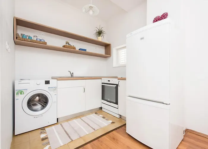 Central, Spacious, Great View 公寓 *