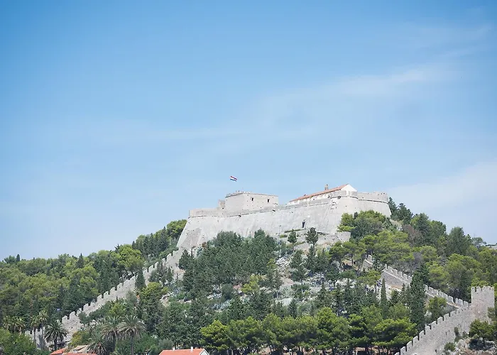 Central, Spacious, Great View דירה *