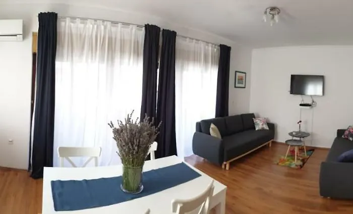 Central, Spacious, Great View 公寓 *