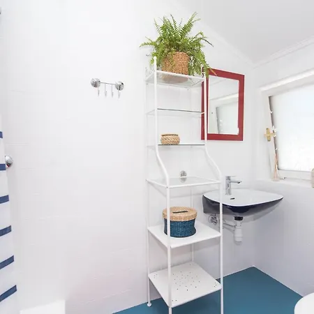 Central, Spacious, Great View Apartment *