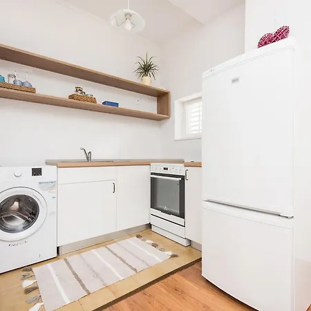 Central, Spacious, Great View Apartment *